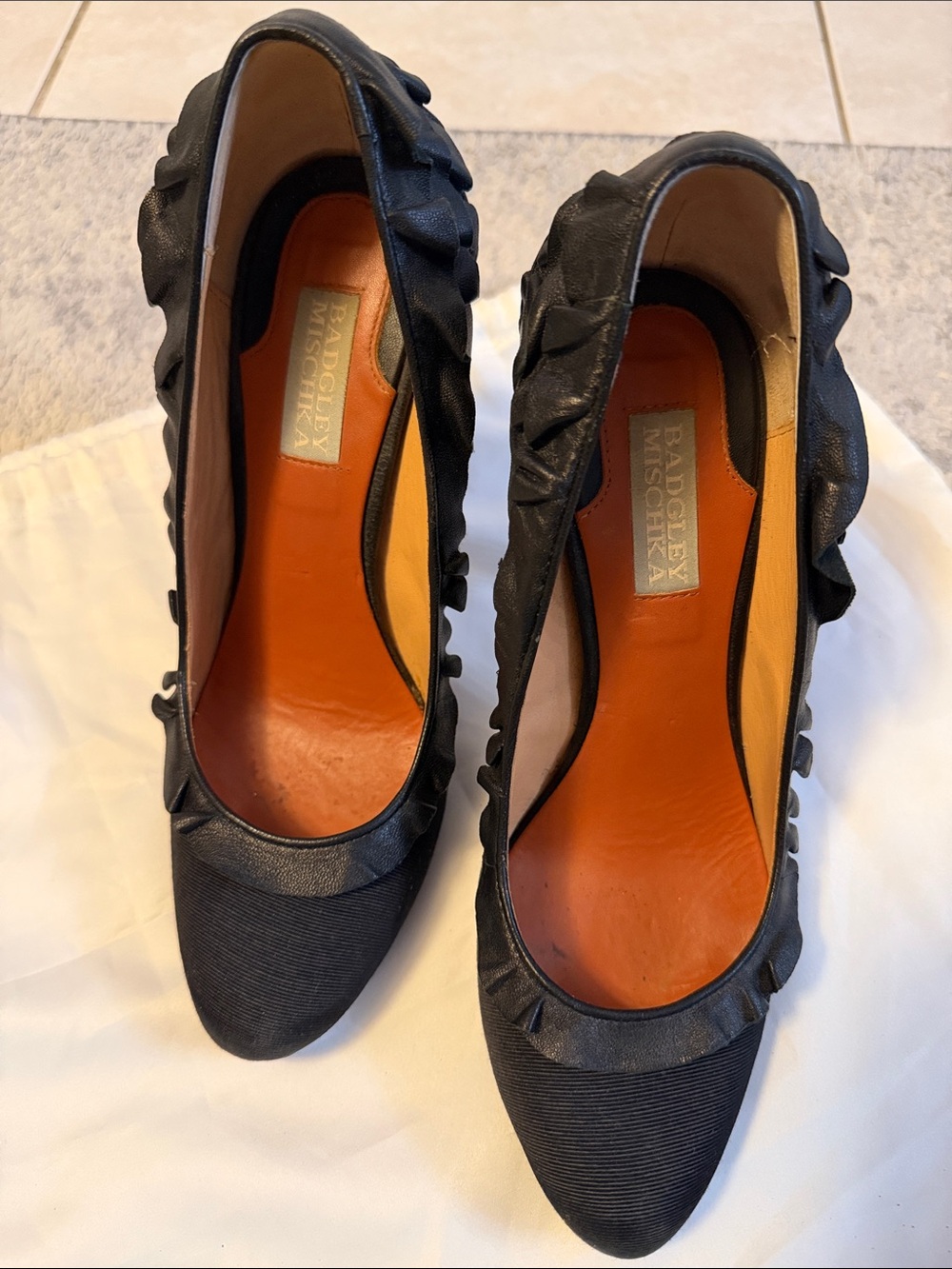 Badgley Mischka Black Ruffle Trim Pointed Toe Pumps